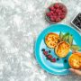 Пышные и вкусные сырники из творога с манкой на сковороде для всей семьи