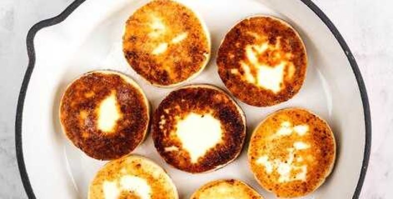 Простой рецепт сырников с творогом на 300 грамм для вкусного завтрака