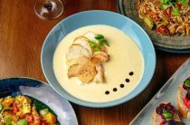 Нежный сырный суп-пюре с курицей и картошкой для всей семьи