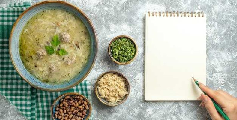 Простой и вкусный рецепт супа с капустой и горошком для всей семьи
