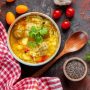Приготовление ароматного супа с пшеном на курином бульоне пошагово
