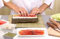 Как приготовить вкусные суши с разнообразными начинками в домашних условиях