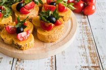 Как приготовить вкусные тарталетки с грудинкой для любого праздника