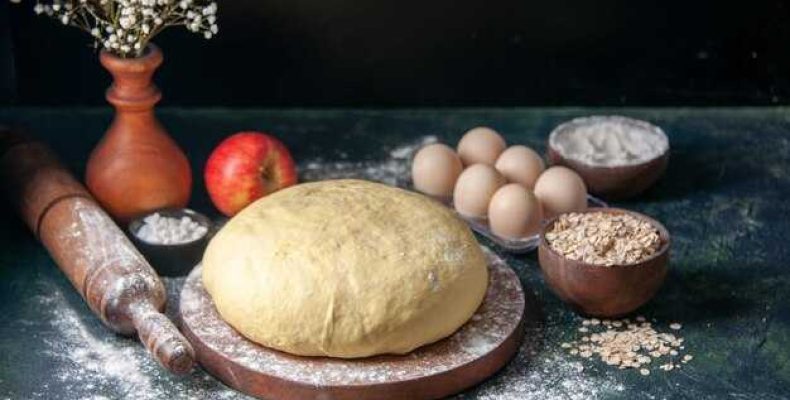 Простой рецепт дрожжевого теста для беляшей на воде для жарки на сковороде