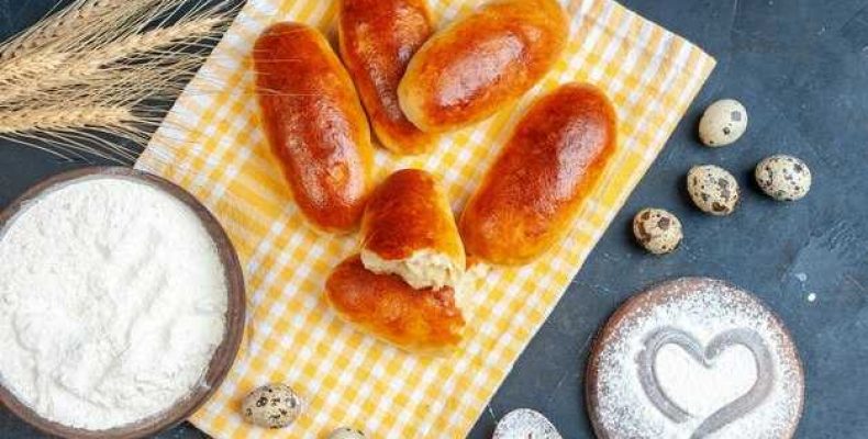 Как приготовить простое тесто из кефира для жареных пирожков с любимой начинкой