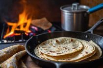 Как приготовить вкусную лепешку на сковороде простым и быстрым способом