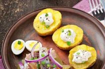 Рецепт вкусного сала в духовке с картошкой — простой и аппетитный способ приготовления