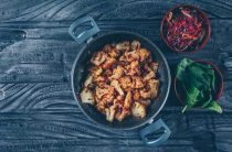 Рецепт куриной печени на сковороде с луком быстро и вкусно