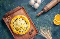 Вкусный заливной пирог с яйцом и луком простой рецепт для домашней кухни