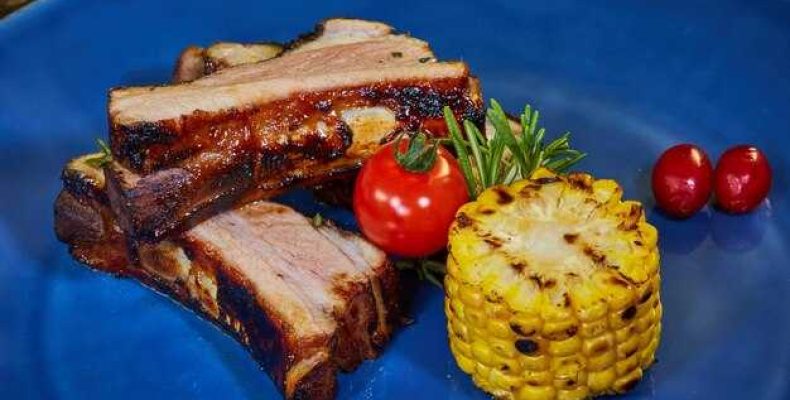 Популярные рецепты приготовления свиных ребрышек для домашнего праздника