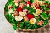 Салаты с консервированным тунцом на каждый день простые и вкусные рецепты