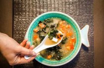 Простой и вкусный рецепт рыбного супа из горбуши для всей семьи