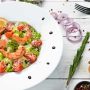 Рецепт слоями салата с креветками для праздничного стола и повседневного угощения