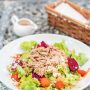 Шаг за шагом готовим салат с тунцом и пекинской капустой с яйцом