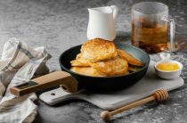 Вкусные сырники из творога в духовке по простому рецепту для всей семьи