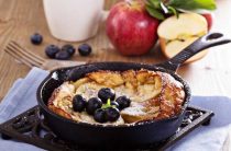 Сладкие печеные яблоки с творогом в духовке — простой рецепт на любой вкус