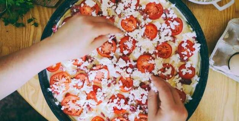 Вкусная украинская пицца — оригинальный рецепт с видео и секретами приготовления
