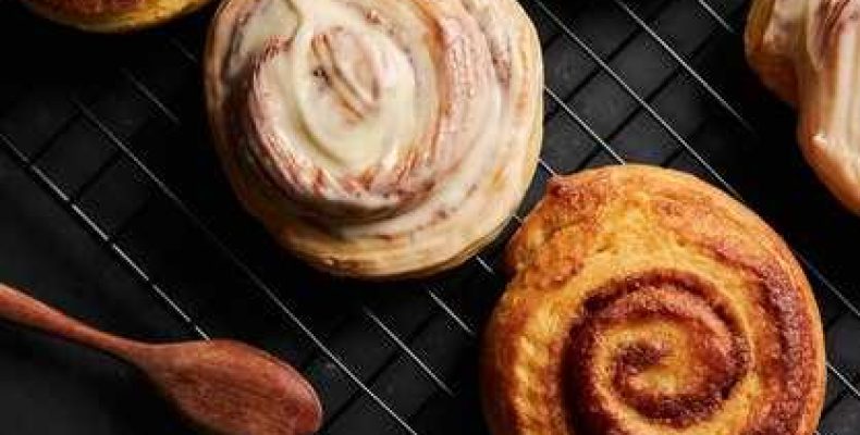 Вкусные булочки с начинкой — пошаговый рецепт с фото и советы по форме