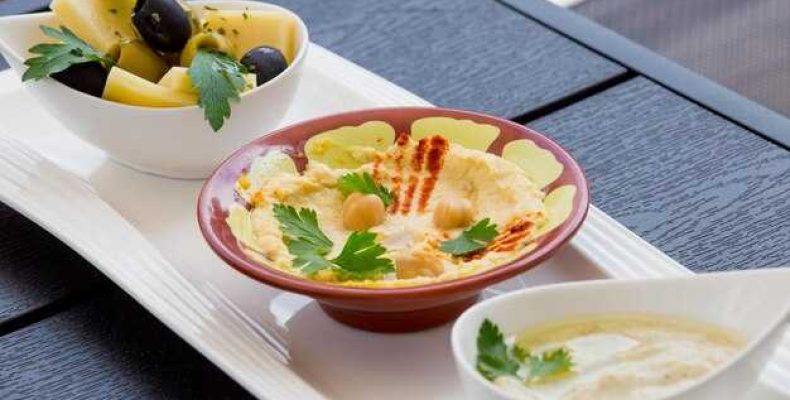 Вкусный рецепт салата с ананасами — простой и быстрый способ удивить гостей