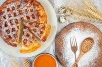 Вкусный рецепт слоёного пирога — шаг за шагом к идеальному угощению