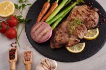 Вкусный рецепт свиных отбивных — как приготовить идеально нежное блюдо