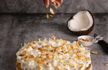 Вкусный торт с арахисом — простой рецепт для домашних кулинаров