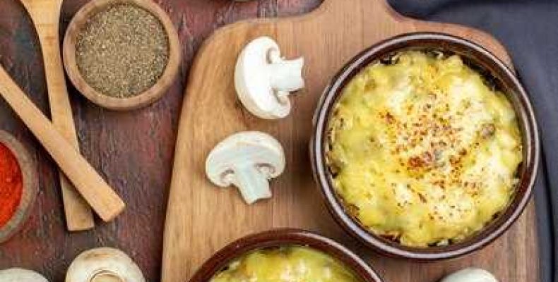 Рецепт жульена с курицей и грибами в слоеном тесте простой и вкусный способ приготовления